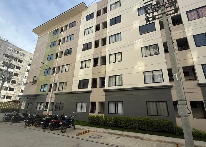 Apartment Plumera With Elavator Near Airport, Malls & Schools *
