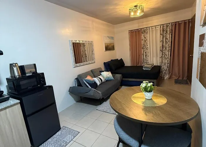 Apartment Plumera With Elavator Near Airport, Malls & Schools *